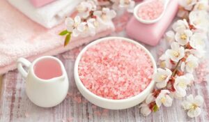 beauty-benefits-of-himalayan-pink-salt_mobilehome